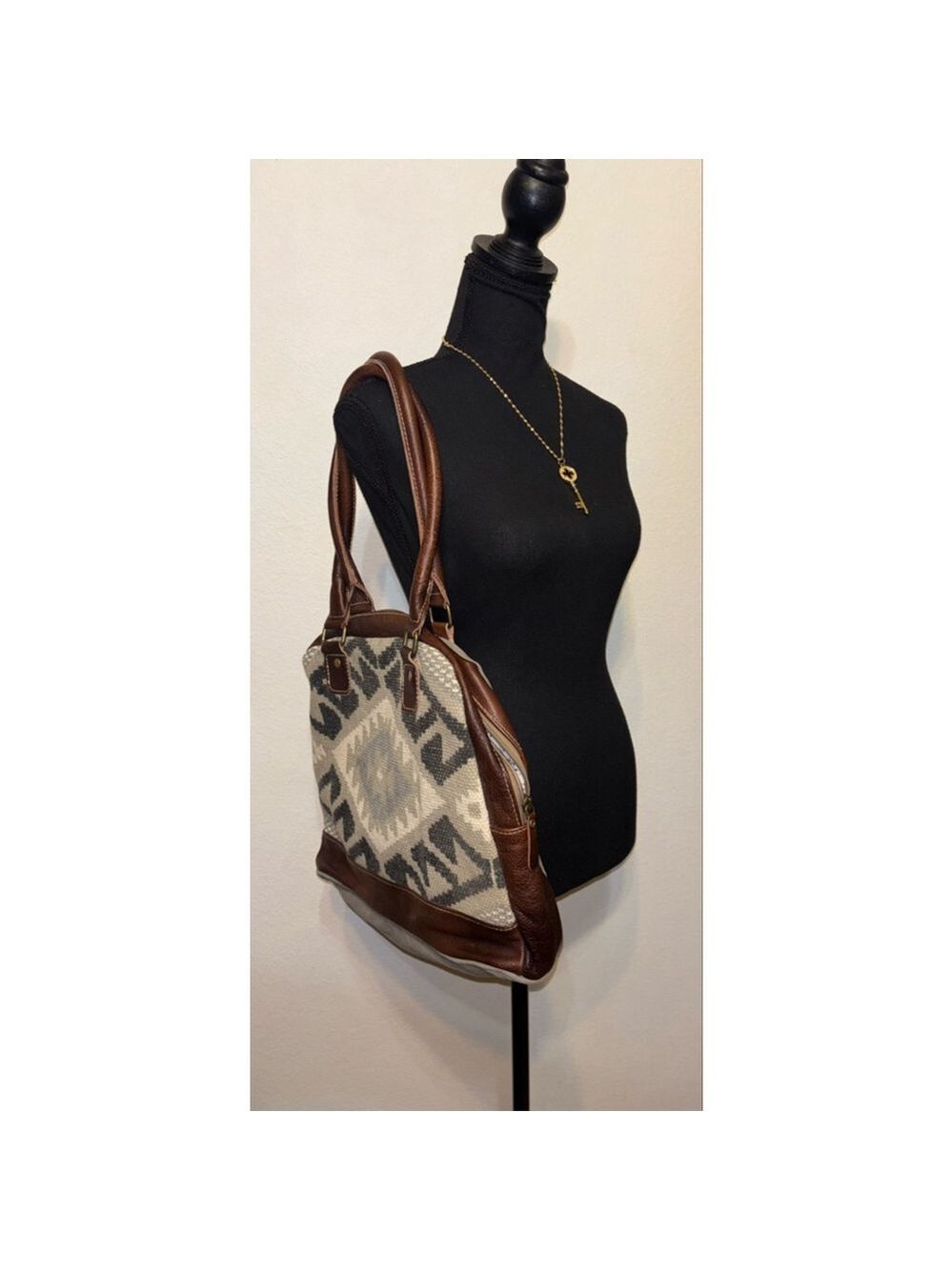 NEW Myra Boho Western Canvas & Genuine Leather Rug Shoulder Bag Aztec Weekender - Picture 7 of 9
